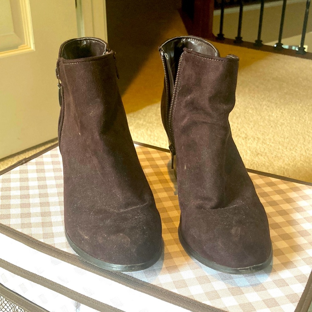8.5 dark brown booties